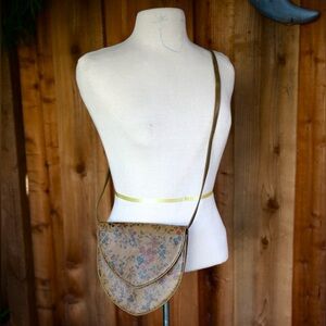 Vintage Linea 100% Leather Antique Floral Print Crossbody Bag Made In Italy